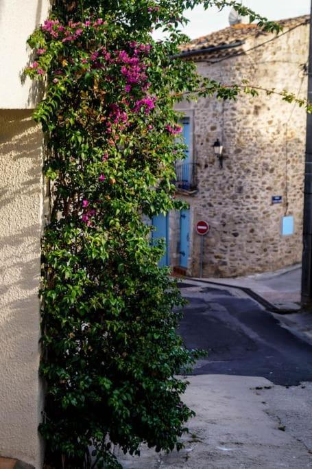 Welcome, Bienvenue, Chez Charly! Nebian Exterior photo